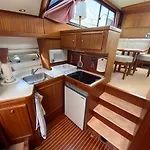 Yacht Amavida - Jacht - Traumzeitboot - Exklusiver Festanlieger In Perfekter Lage Auf Dem Scharmuetzelsee Hotel na wodzie *