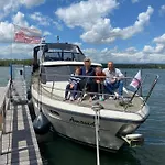 Hotel na wodzie Yacht Amavida - Jacht - Traumzeitboot - Exklusiver Festanlieger In Perfekter Lage Auf Dem Scharmuetzelsee *