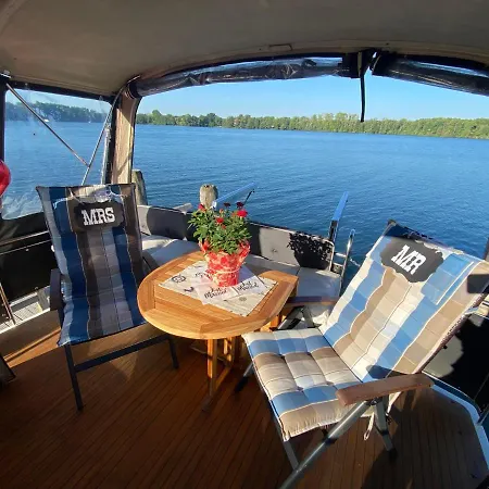 Botel Yacht Amavida - Jacht - Traumzeitboot - Exklusiver Festanlieger In Perfekter Lage Auf Dem Scharmuetzelsee Bad Saarow