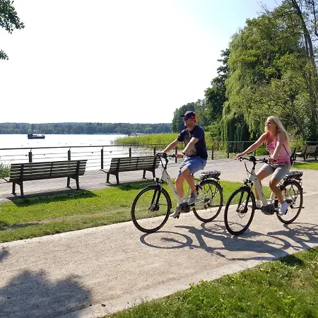 Tekne Traumzeitboot Amavida Yacht Auf Dem Scharmuetzelsee *