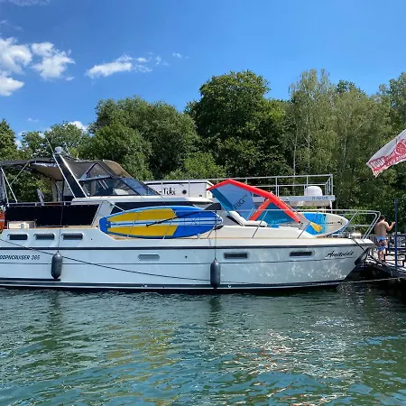 Botel Traumzeitboot Amavida Yacht Auf Dem Scharmuetzelsee *