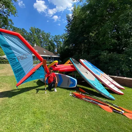 Yacht Amavida - Jacht - Traumzeitboot - Exklusiver Festanlieger In Perfekter Lage Auf Dem Scharmuetzelsee 船屋 巴特萨罗皮斯库夫