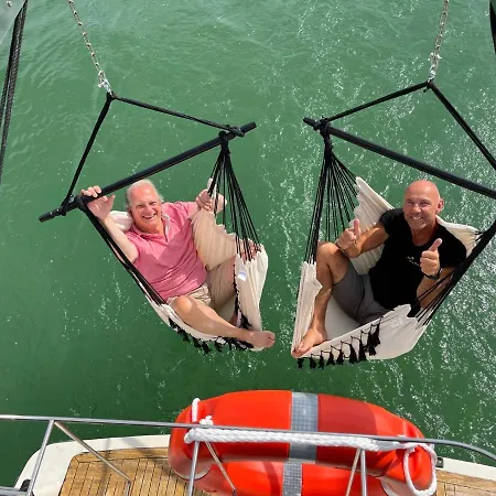 Yacht Amavida - Jacht - Traumzeitboot - Exklusiver Festanlieger In Perfekter Lage Auf Dem Scharmuetzelsee