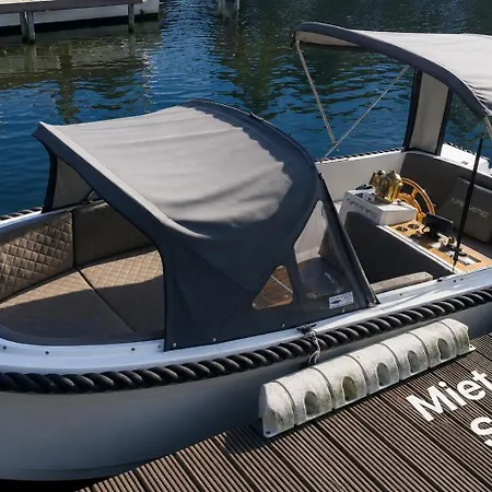 Yacht Amavida - Jacht - Traumzeitboot - Exklusiver Festanlieger In Perfekter Lage Auf Dem Scharmuetzelsee * Bad Saarow