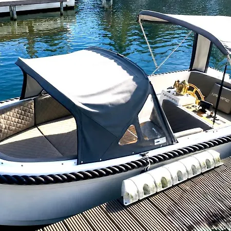 Yacht Amavida - Jacht - Traumzeitboot - Exklusiver Festanlieger In Perfekter Lage Auf Dem Scharmuetzelsee Bad Saarow