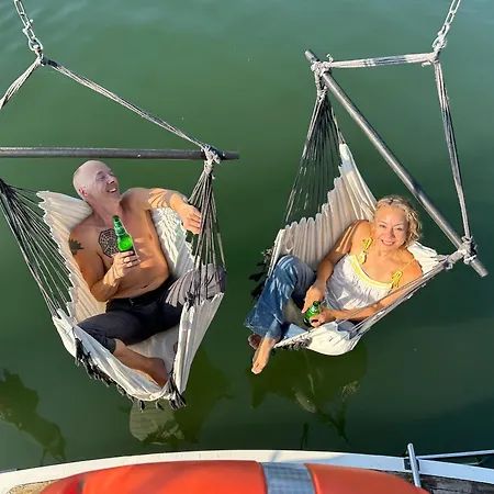 Botel Yacht Amavida - Jacht - Traumzeitboot - Exklusiver Festanlieger In Perfekter Lage Auf Dem Scharmuetzelsee Bad Saarow