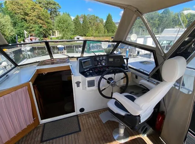 Tekne Yacht Amavida - Jacht - Traumzeitboot - Exklusiver Festanlieger In Perfekter Lage Auf Dem Scharmuetzelsee