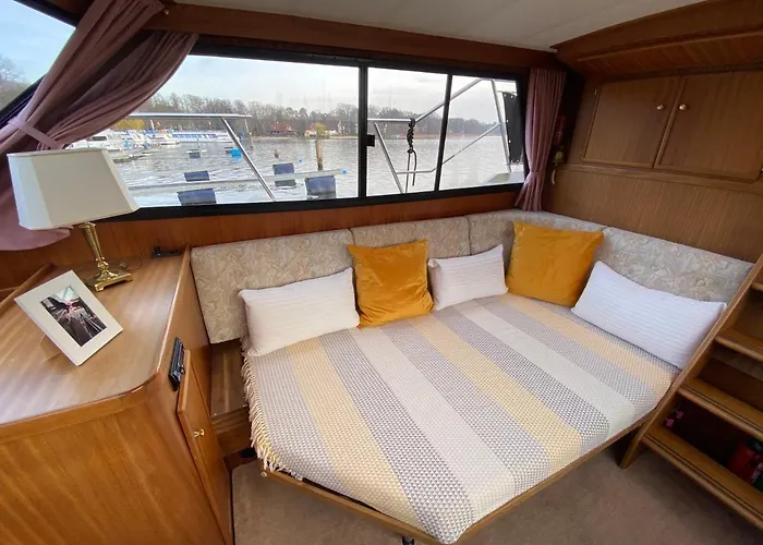 Bateau-hôtel Yacht Amavida - Jacht - Traumzeitboot - Exklusiver Festanlieger In Perfekter Lage Auf Dem Scharmuetzelsee