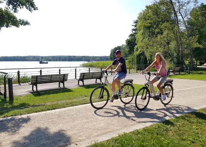 船屋 Traumzeitboot Amavida Yacht Auf Dem Scharmuetzelsee *